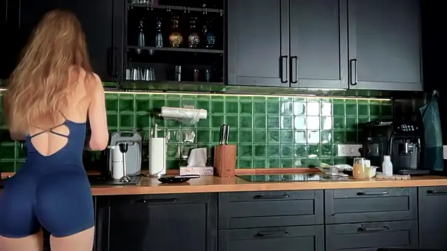 solar bella online show from February 27, 3:06 am