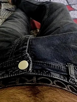 themostnaughtiestguyy online show from March 30, 7:31 am