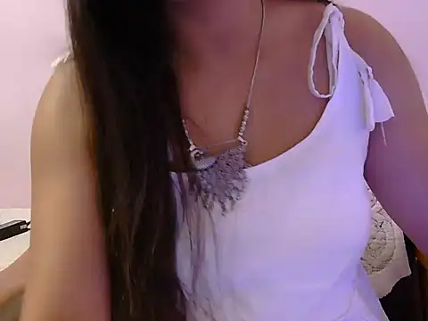 Snapshot of diva-22 chatting on January 30, 2:36 pm diva-22 online show from January 30, 2:36 pm