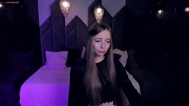 OliviaGentle online show from December 10, 4:56 am