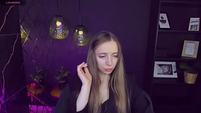 OliviaGentle online show from December 17, 3:50 am