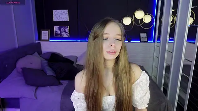 OliviaGentle online show from February 5, 10:55 pm