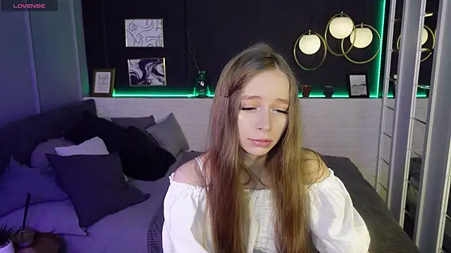 OliviaGentle online show from February 7, 10:52 pm