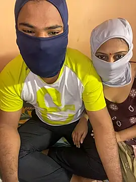 Snapshot of mickey_love chatting on January 25, 8:10 am mickey love online show from January 25, 8:10 am