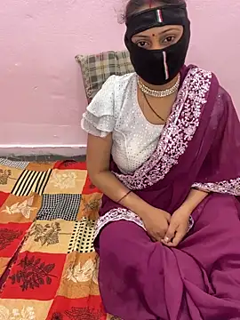 Snapshot of mickey_love chatting on February 26, 7:53 am mickey love online show from February 26, 7:53 am