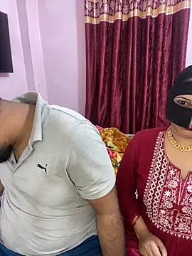 Snapshot of mickey_love chatting on February 25, 4:05 pm mickey love online show from February 25, 4:05 pm