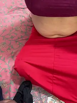 Snapshot of mickey_love chatting on April 4, 5:27 am mickey love online show from April 4, 5:27 am