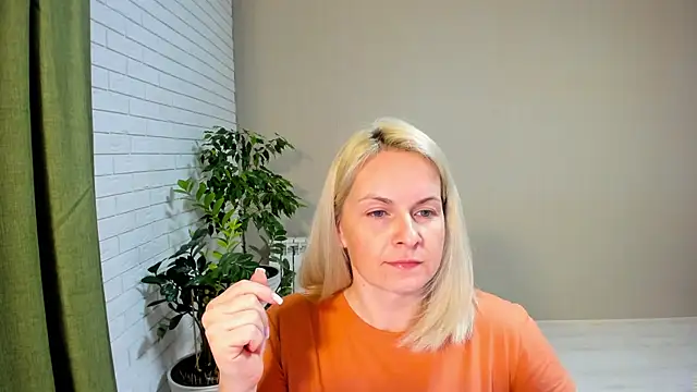 Alicee Gracee online show from January 23, 7:07 pm