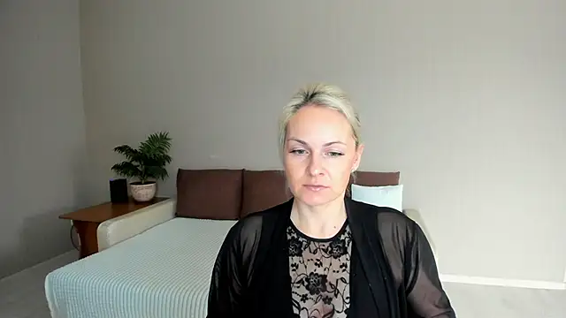 Alicee Gracee online show from January 30, 9:15 am