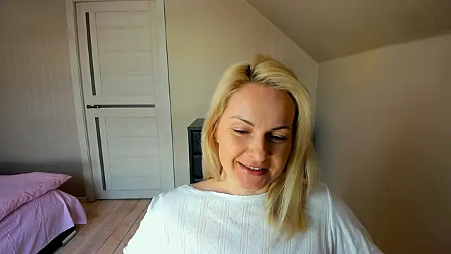 Alicee Gracee online show from March 6, 9:25 am