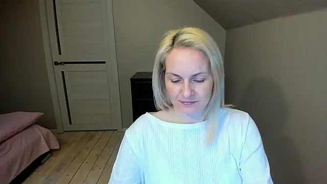 Alicee Gracee online show from March 6, 6:37 pm