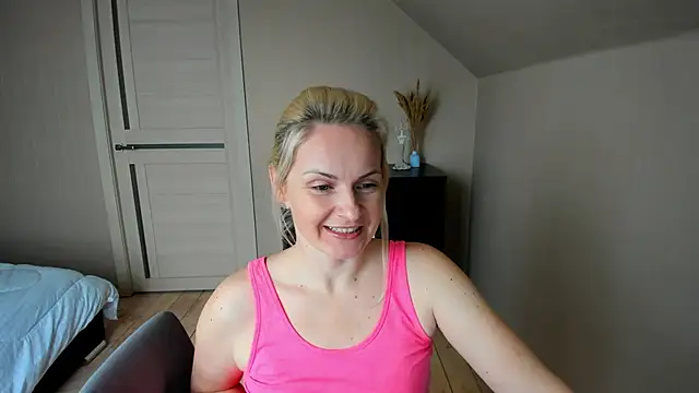 Alicee Gracee online show from March 17, 6:00 pm