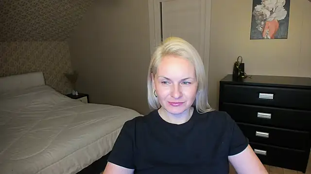 Alicee Gracee online show from November 24, 7:13 pm