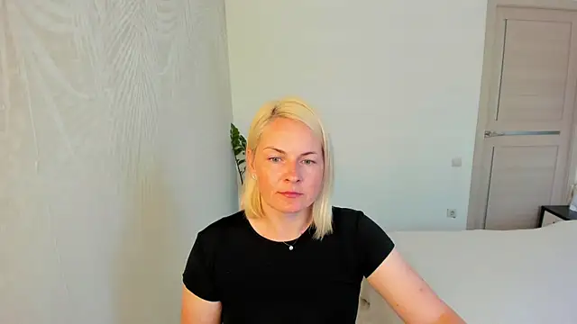 Alicee Gracee online show from June 10, 8:57 am