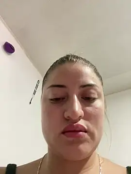 cristal-evanns online show from April 27, 9:57 pm