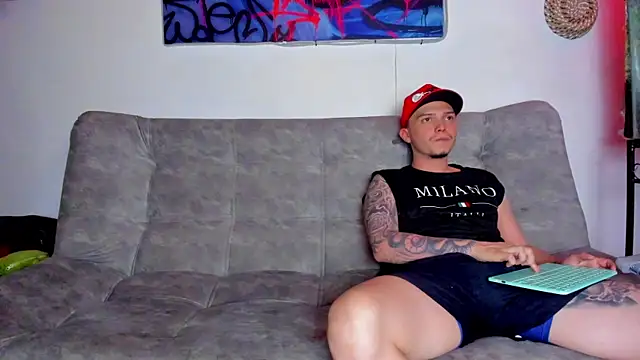 Snapshot of Anthony-Martin chatting on July 10, 5:01 am Anthony-Martin online show from July 10, 5:01 am