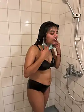 Snapshot of ScarletAss chatting on January 1, 6:27 pm ScarletAss online show from January 1, 6:27 pm