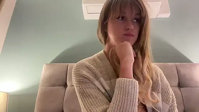 LustfulLuna  online show from January 3, 8:43 pm