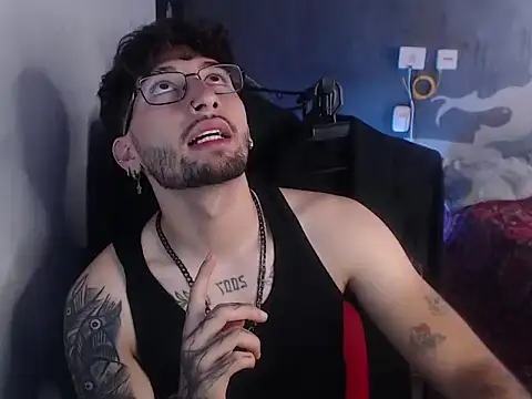 Dereck Dickson online show from October 28, 1:03 pm