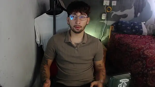 Dereck Dickson online show from November 22, 6:07 pm