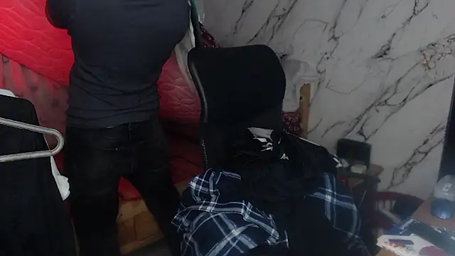 Dereck Dickson online show from January 8, 4:37 am