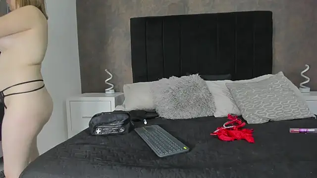 NaxaAndLexi  online show from February 8, 2:16 pm