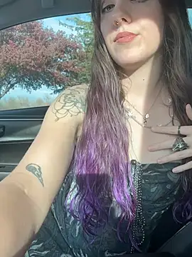 thevixenviolet online show from April 8, 12:32 am