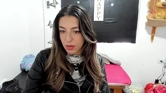 Snapshot of queen-natty chatting on February 3, 2:24 pm queen-natty online show from February 3, 2:24 pm