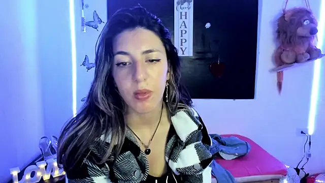 Snapshot of queen-natty chatting on March 9, 6:39 am queen-natty online show from March 9, 6:39 am