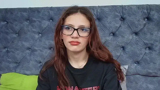 LARICSABLUE online show from February 3, 7:13 am