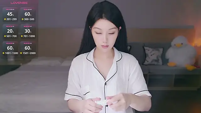 Snapshot of Lucky-baby chatting on September 24, 1:03 pm Lucky-baby online show from September 24, 1:03 pm