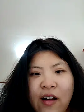 Snapshot of hello098712 chatting on February 3, 10:03 am hello098712 online show from February 3, 10:03 am