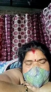 Snapshot of Hot_Falguni chatting on February 6, 6:46 pm Hot Falguni online show from February 6, 6:46 pm