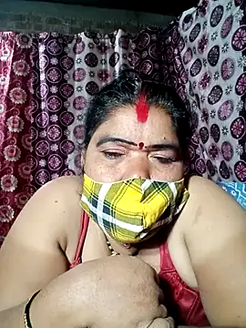 Snapshot of Hot_Falguni chatting on February 10, 1:35 am Hot Falguni online show from February 10, 1:35 am