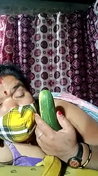 Snapshot of Hot_Falguni chatting on February 11, 7:59 pm Hot Falguni online show from February 11, 7:59 pm