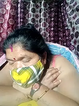 Snapshot of Hot_Falguni chatting on February 14, 7:44 pm Hot Falguni online show from February 14, 7:44 pm