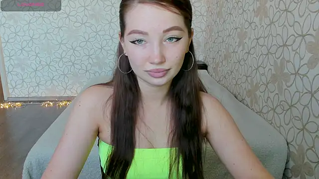 Snapshot of Lissa_Cristal chatting on May 1, 8:30 am Lissa Cristal online show from May 1, 8:30 am