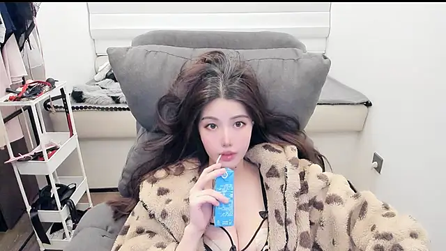 bbtt544 online show from December 22, 2:14 pm