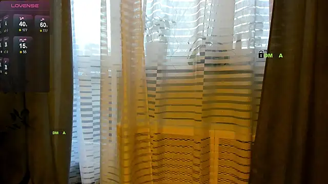 Snapshot of Your_dream_Alice chatting on December 14, 12:01 pm Your dream Alice online show from December 14, 12:01 pm