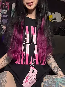 MissMidnightUK online show from March 22, 11:41 pm