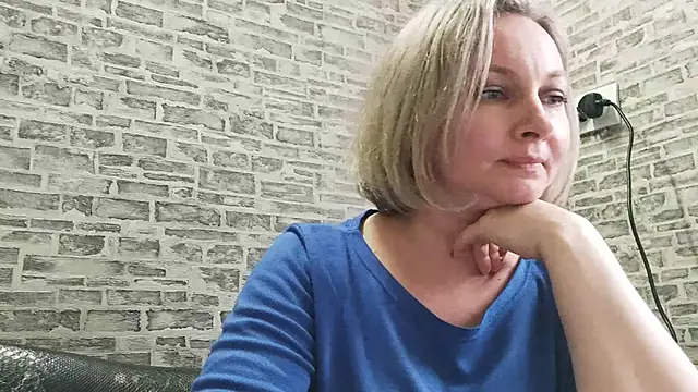 Snapshot of EdithManning chatting on February 11, 12:27 pm EdithManning online show from February 11, 12:27 pm