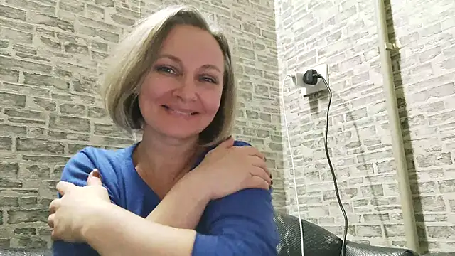 Snapshot of EdithManning chatting on February 11, 3:29 pm EdithManning online show from February 11, 3:29 pm