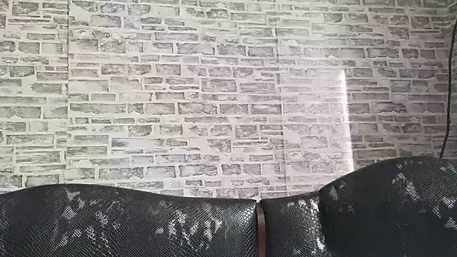 Snapshot of EdithManning chatting on February 23, 9:55 am EdithManning online show from February 23, 9:55 am