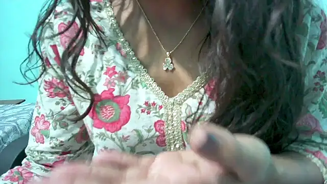 Only hunny online show from March 3, 8:43 pm