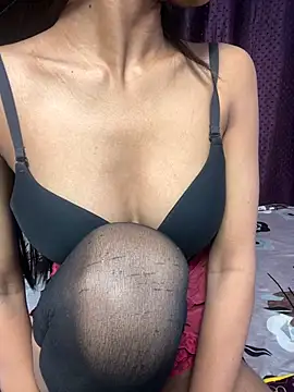 Snapshot of Snappy_girl chatting on January 2, 10:58 am Snappy girl online show from January 2, 10:58 am