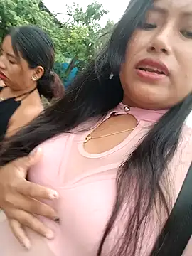 Snapshot of Karol-kamila19 chatting on December 2, 1:02 pm Karol-kamila19 online show from December 2, 1:02 pm