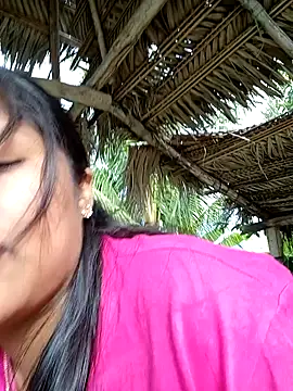 Snapshot of Karol-kamila19 chatting on December 8, 9:19 pm Karol-kamila19 online show from December 8, 9:19 pm