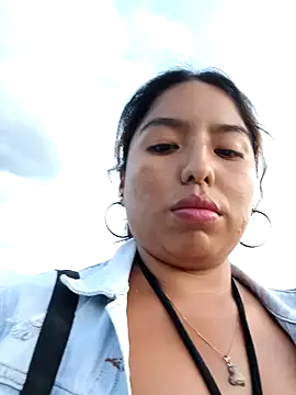 Snapshot of Karol-kamila19 chatting on December 9, 11:03 pm Karol-kamila19 online show from December 9, 11:03 pm