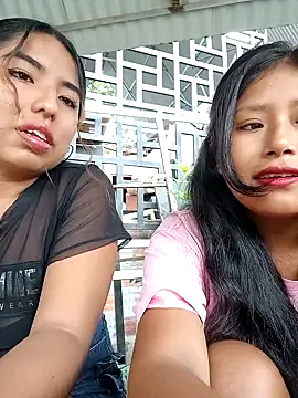 Snapshot of Karol-kamila19 chatting on December 12, 12:44 pm Karol-kamila19 online show from December 12, 12:44 pm