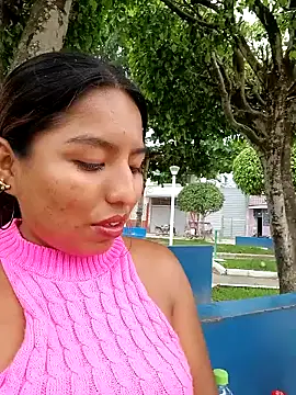 Snapshot of Karol-kamila19 chatting on December 13, 9:41 pm Karol-kamila19 online show from December 13, 9:41 pm